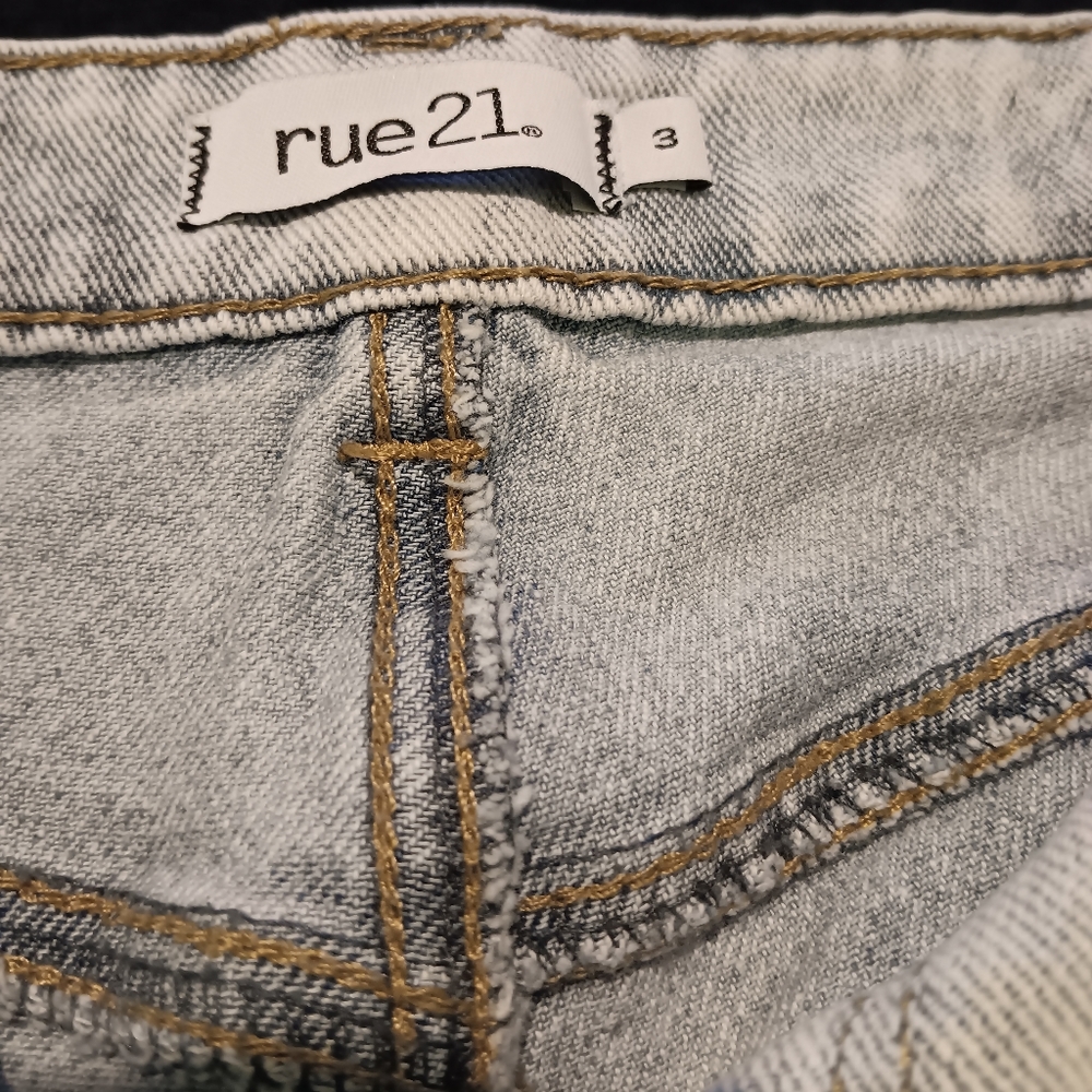 Jeans - Picture 4 of 4